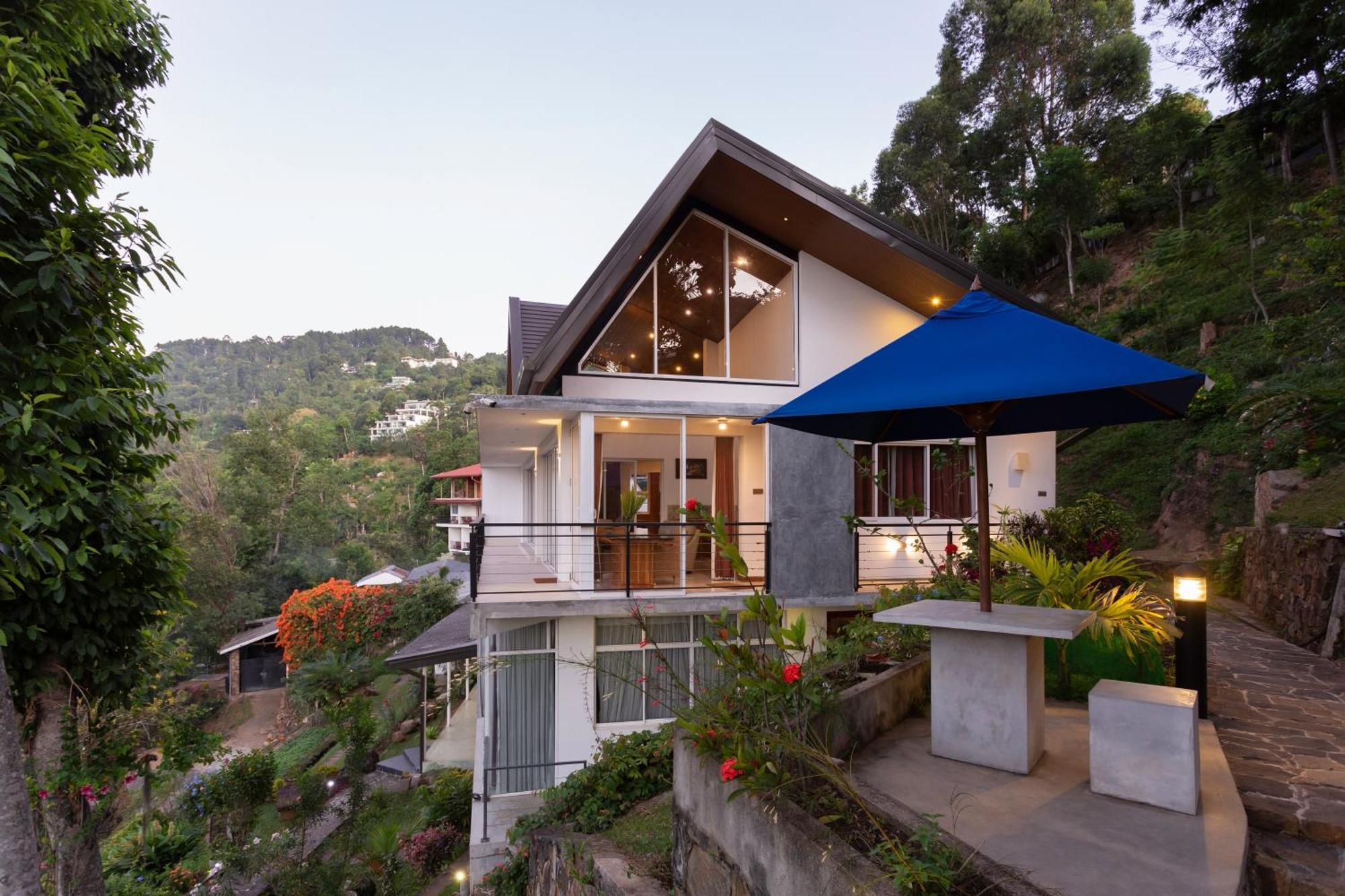 Ravana Heights Ella Bagian luar foto