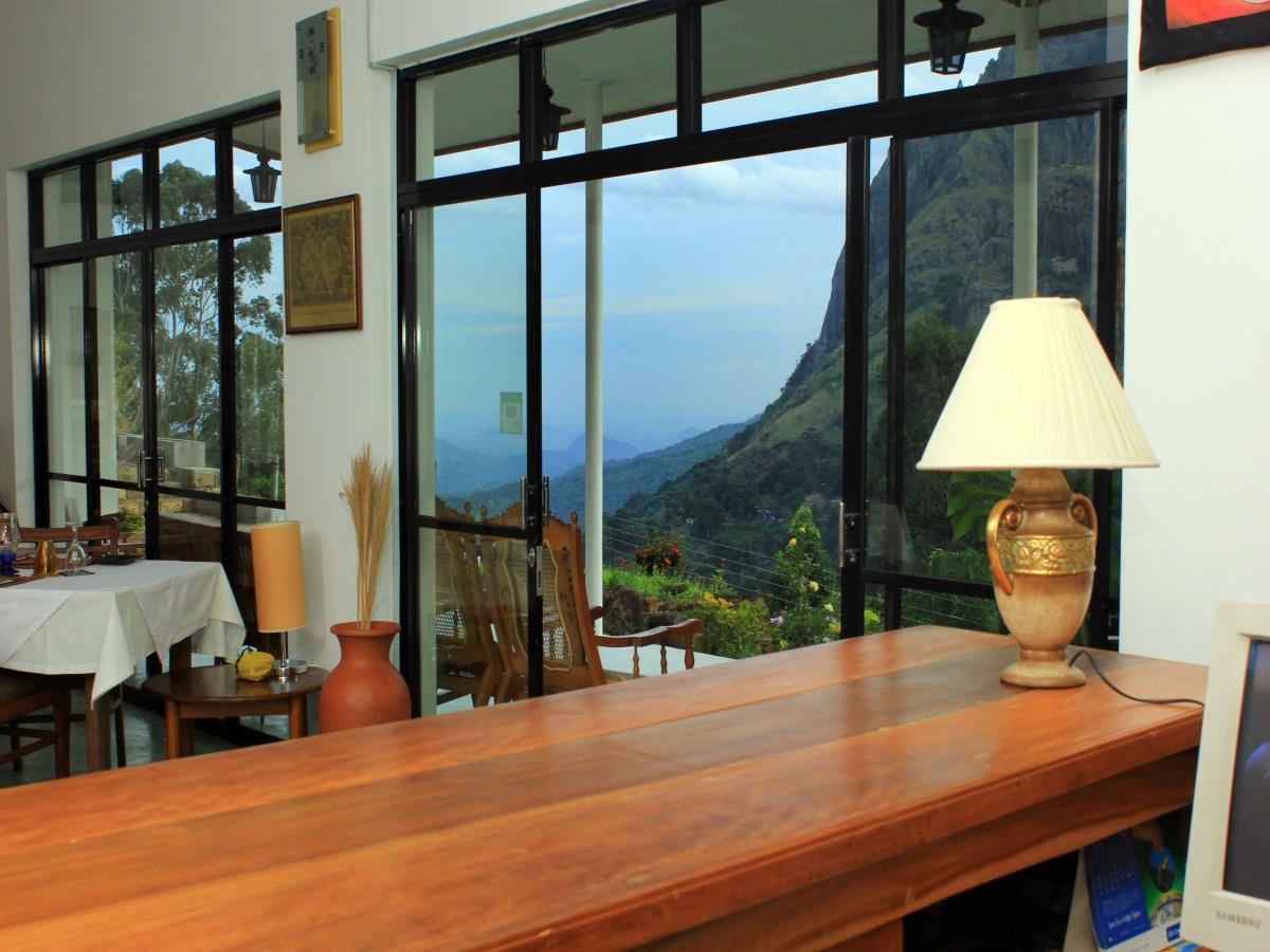 Ravana Heights Ella Bagian luar foto