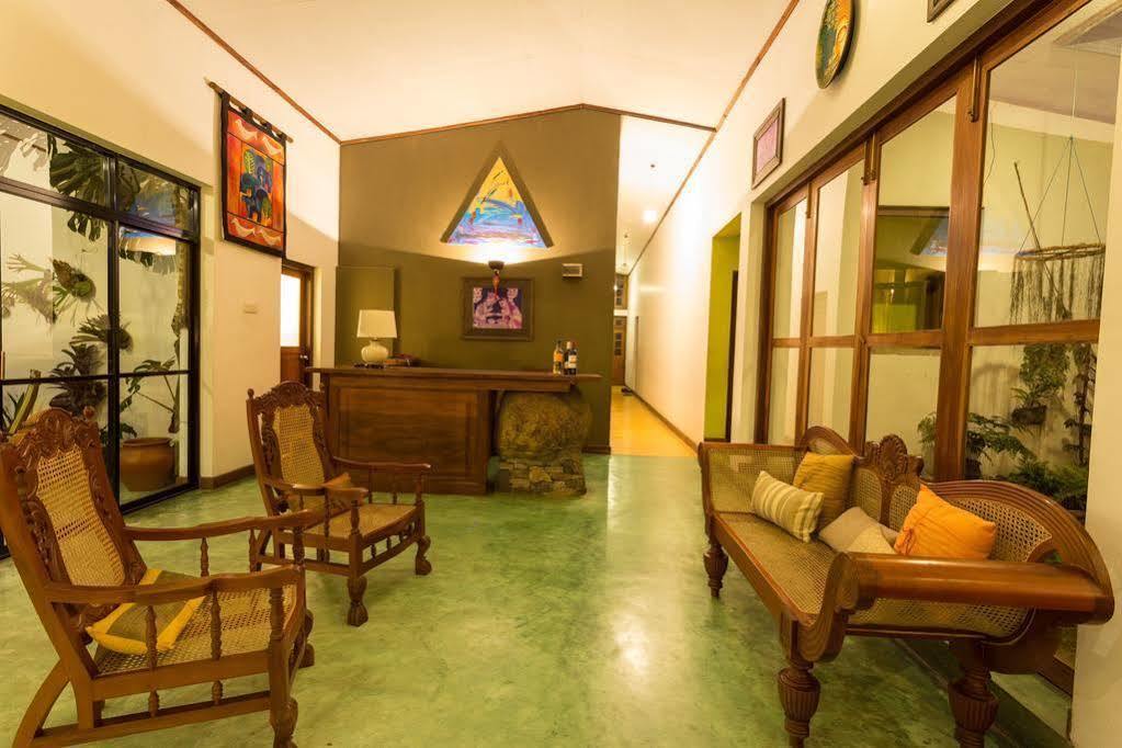 Ravana Heights Ella Bagian luar foto